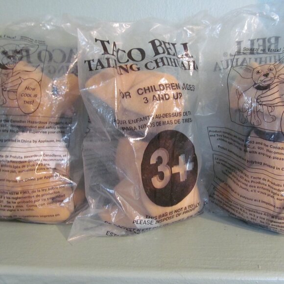 Vintage Taco Bell Talking Chihuahua Dogs, 3 In Original Packages & 2 Working! - Picture 3 of 14
